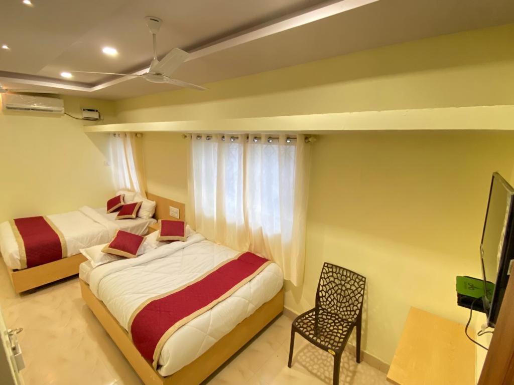 ホテル Prabhuvihar Residency ポーボリム エクステリア 写真