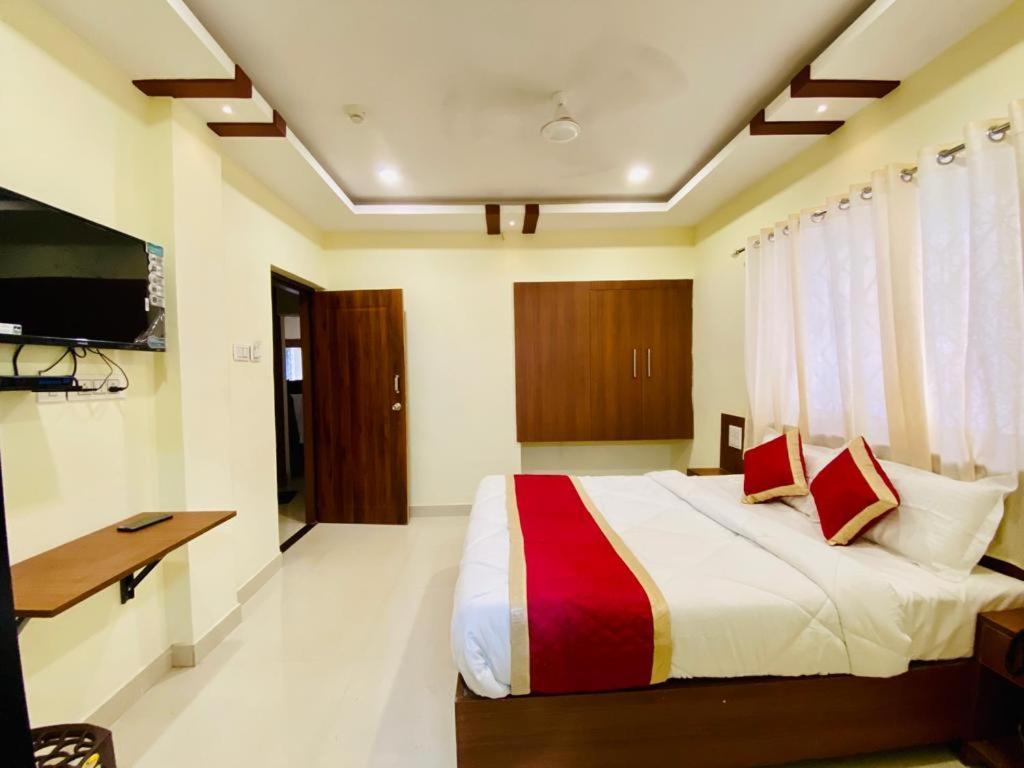 ホテル Prabhuvihar Residency ポーボリム エクステリア 写真