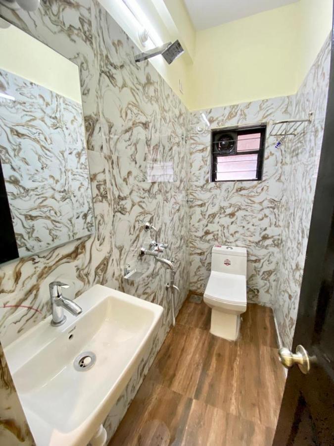 ホテル Prabhuvihar Residency ポーボリム エクステリア 写真