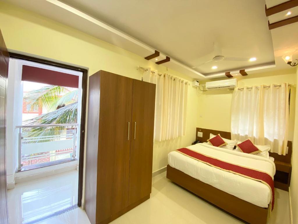 ホテル Prabhuvihar Residency ポーボリム エクステリア 写真